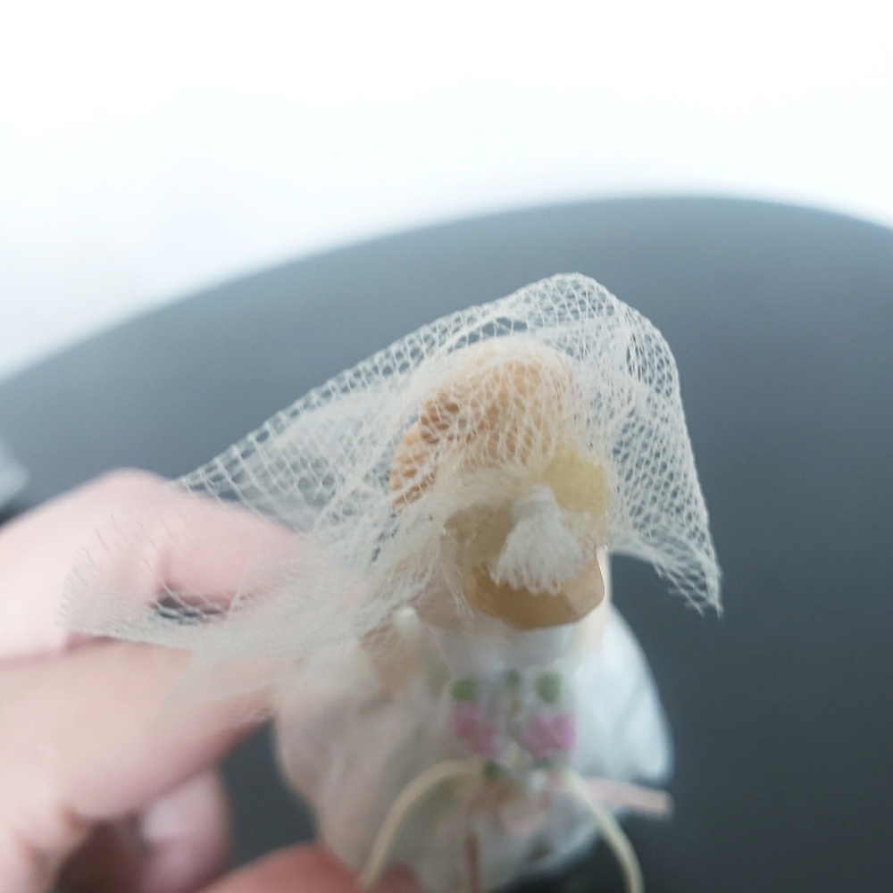 *Last Chance* Wedding Day Barbie Porcelain Hinged Box PHB Midwest Trinket - Picture 6 of 14